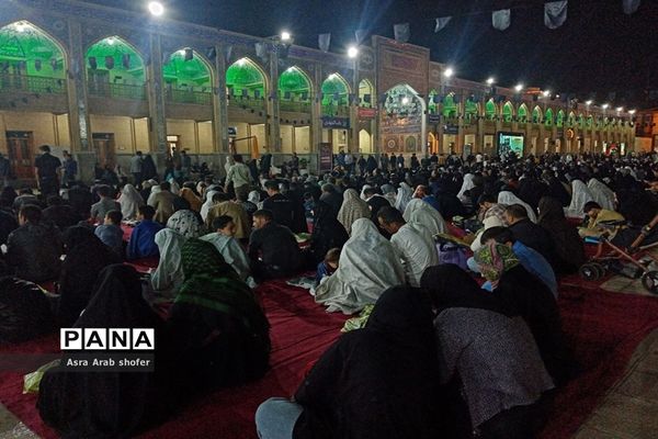 حال و هوای حرم مطهر حضرت شاهچراغ (ع) در شب بیست و یکم