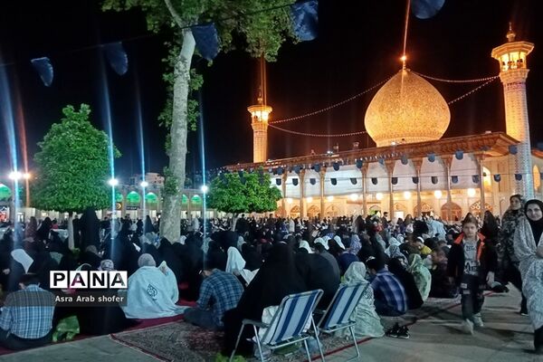 حال و هوای حرم مطهر حضرت شاهچراغ (ع) در شب بیست و یکم