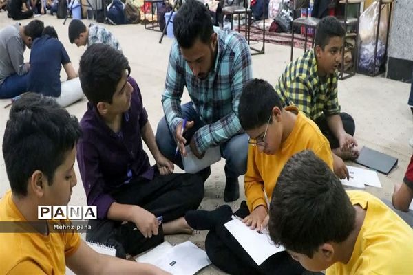 برگزاری دومین اعتکاف علمی - عبادی رمضانیه دانش‌آموزان مهریزی