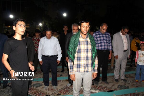 ضیافت افطاری دانش‌آموزان روزه اولی مدرسه صالحی زاده ناحیه ۲ یزد