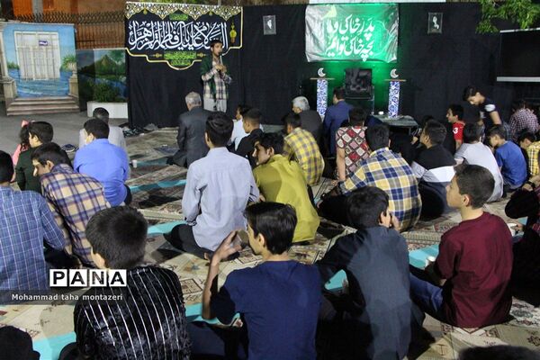 ضیافت افطاری دانش‌آموزان روزه اولی مدرسه صالحی زاده ناحیه ۲ یزد