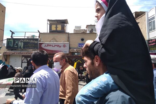 حضور پررنگ دانش‌آموزان و فرهنگیان شیراز در راهپیمایی روز قدس