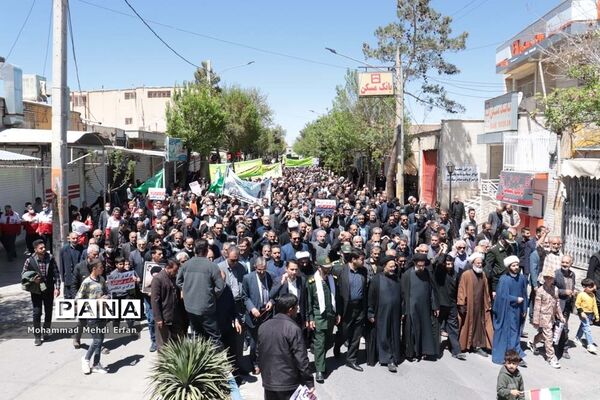 حضور با شکوه مردم آباده در راهپیمایی روز جهانی قدس