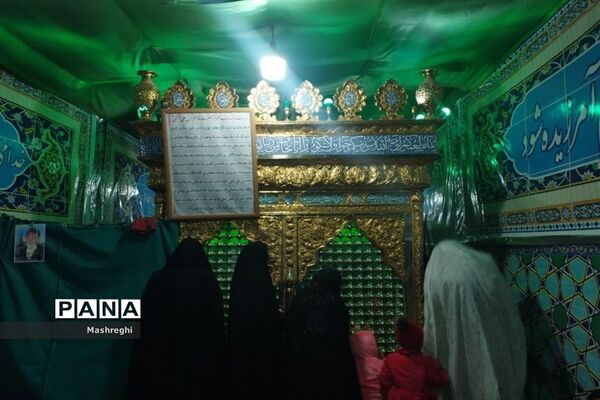 مراسم احیا شب بیست وسوم ماه مبارک رمضان در آستان مقدس امامزاده قاسم بن علی‌النقی (ع) آران و بیدگل