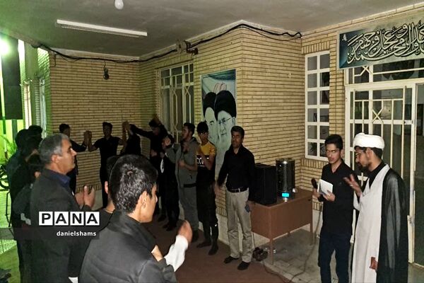 ضیافت افطاری در دبیرستان صدرا شهرستان ابرکوه