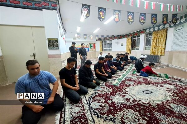 ضیافت افطاری در دبیرستان صدرا شهرستان ابرکوه