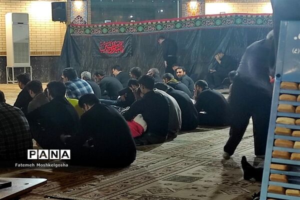 حال‌و‌هوای شب‌های قدر در مسجد دانشگاه فنی شهید باهنر شیراز