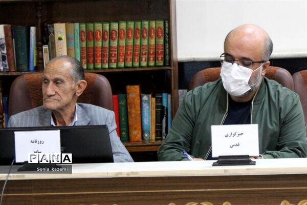نشست مدیرکل آموزش و پرورش مازندران با اصحاب رسانه