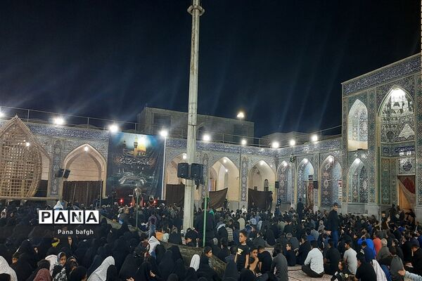 احیای سومین شب قدر در امامزاده عبدالله ( ع) بافق