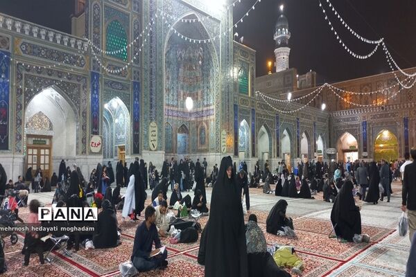 حال و هوای حرم امام مهربانی‌ها در شب‌های قدر