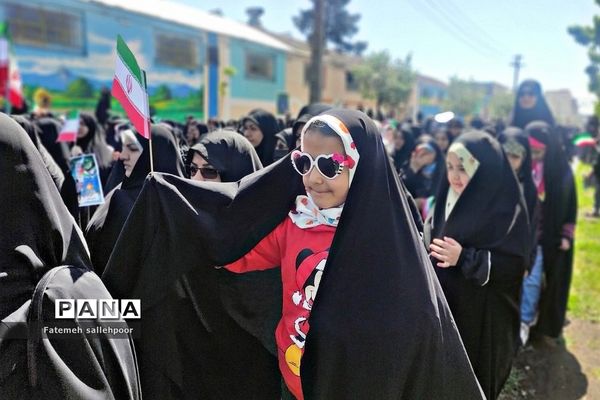 حضور پرشور دهه‌نودی‌ها در راهپیمایی روز قدس شهرستان قرچک