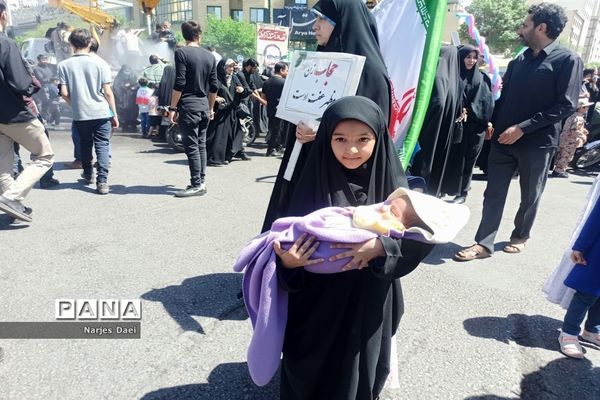 راهپیمایی بزرگ مردم مشهد در آخرین جمعه ماه مبارک رمضان