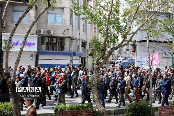 راهپیمایی باشکوه روز قدس در استان مرکزی
