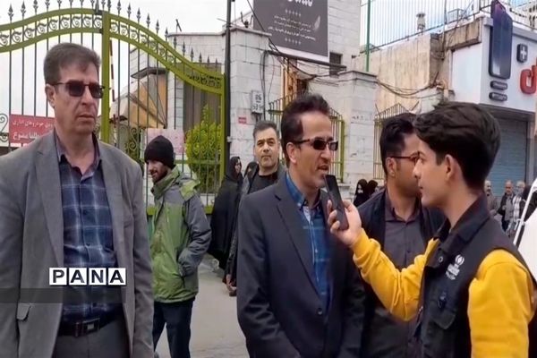 استقبال دانش‌آموزان از غرفه سازمان دانش‌آموزی استان زنجان