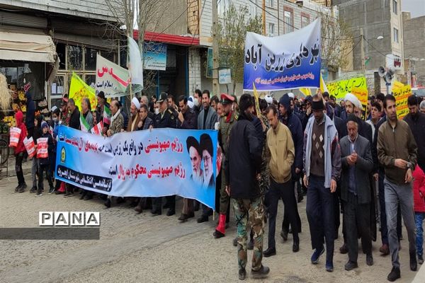 حضور دانش‌آموزان ایجرودی در راهپیمایی روز قدس