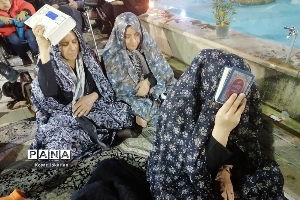 احیای شب بیست و سوم در بارگاه مطهر علی بن حمزه(ع)
