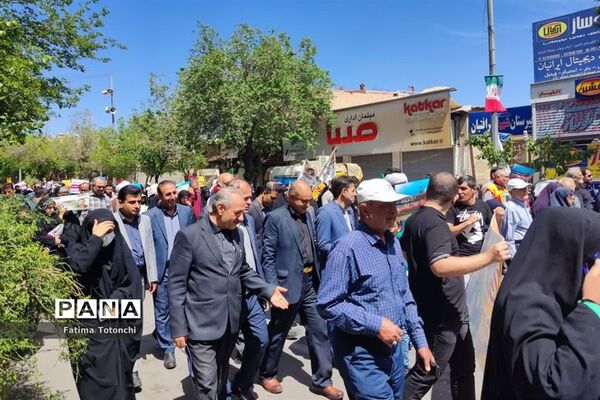 حضور حماسی دانش‌آموزان و فرهنگیان در راهپیمایی روز قدس 1402