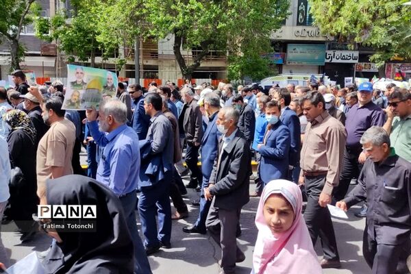 حضور حماسی دانش‌آموزان و فرهنگیان در راهپیمایی روز قدس 1402