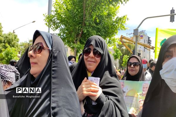 حضور باشکوه مردم در راهپیمایی روز قدس