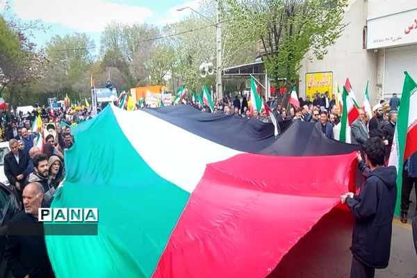 حضور دانش‌آموزان و فرهنگیان شهرستان طارم در راهپیمایی روز قدس