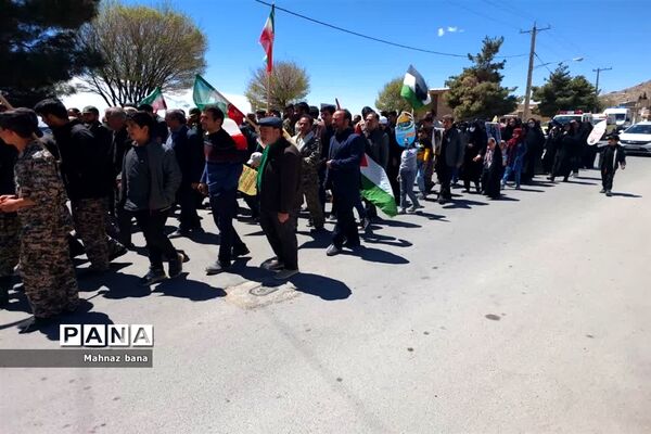 حضور پرشور دانش‌آموزان منطقه نیر در راهپیمایی روز قدس