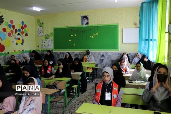 دوره تکمیلی کارگاه مجری‌گری و خبرنگاری ویژه دانش‌آموزان ناحیه 7 مشهد