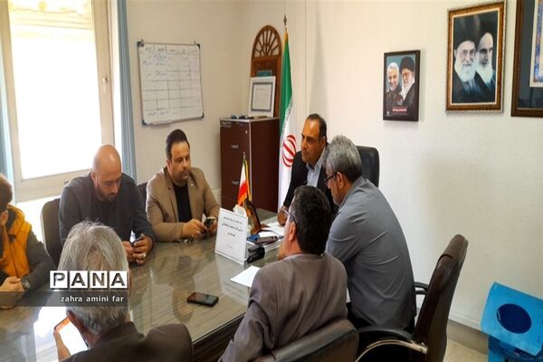 نشست اصحاب رسانه با سرپرست اداره فرهنگ ارشاد شهرستان نور