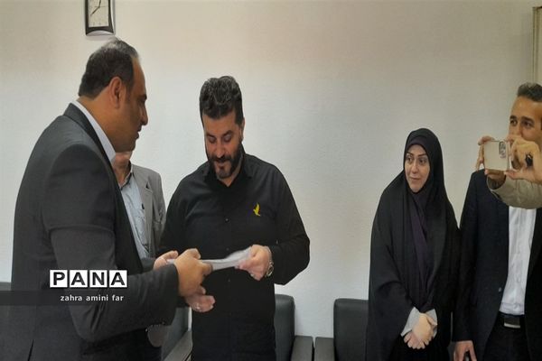 نشست اصحاب رسانه با سرپرست اداره فرهنگ ارشاد شهرستان نور