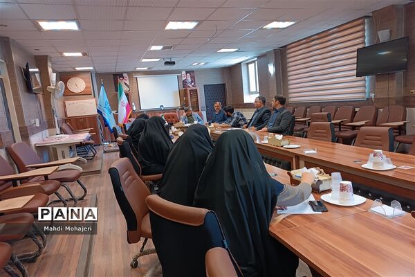 جلسه کمیته فرهنگی ششمین کنگره شهدای دانش‌آموزی منطقه ۱۶