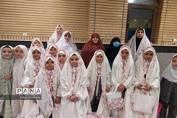 برگزاری مراسم افطاری روزه اولی‌های مدرسه حاجیه نوری ملارد