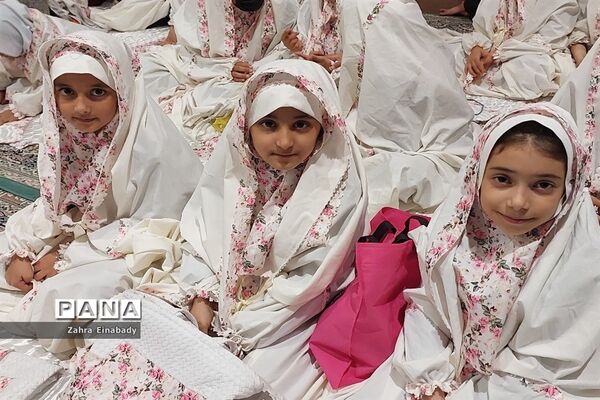 برگزاری مراسم افطاری روزه اولی‌های مدرسه حاجیه نوری ملارد