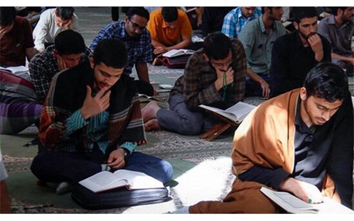 حضور 150 دانش‌آموز قمی در اعتکاف ماه رمضان