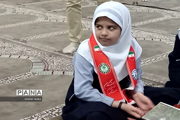 تجلیل و تقدیر از روزه اولی‌ها در دبستان دخترانه مهر قائمشهر