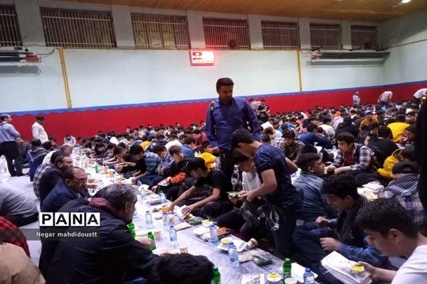 مراسم باشکوه روزه‌اولی‌ها در منطقه ١٨ شهر تهران