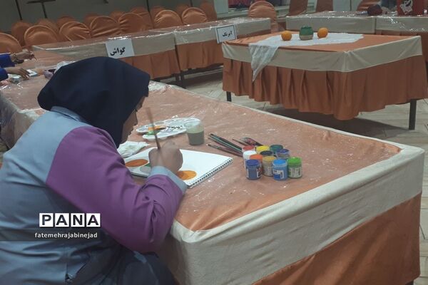 برگزاری جشنواره هنرهای تجسمی ویژه دختران ابرکوهی
