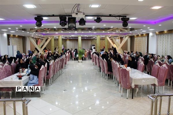 ضیافت افطاری در مدارس دخترانه شهرستان کاشمر