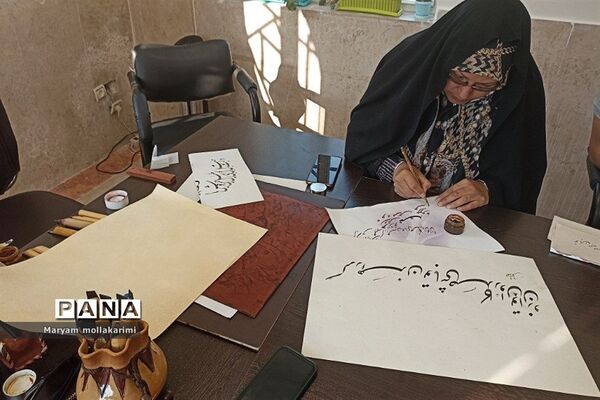 برگزاری کارگاه  انجمن خوشنویسان شهرستان دماوند در حاشیه نوزدهمین جشنواره بین‌المللی رضوی