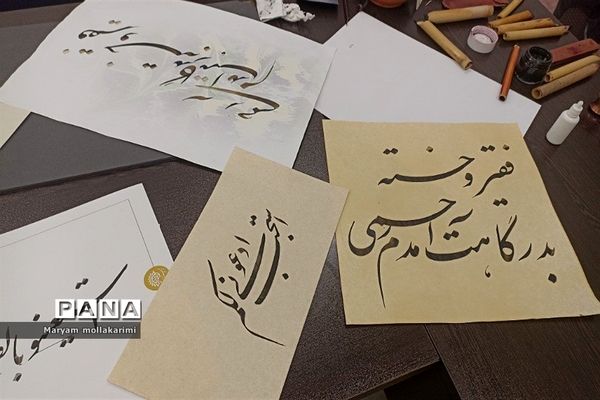 برگزاری کارگاه  انجمن خوشنویسان شهرستان دماوند در حاشیه نوزدهمین جشنواره بین‌المللی رضوی