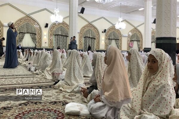 برگزاری جشن بزرگ عبادت با حضور روزه اولی‌ها در شهرستان کاشمر
