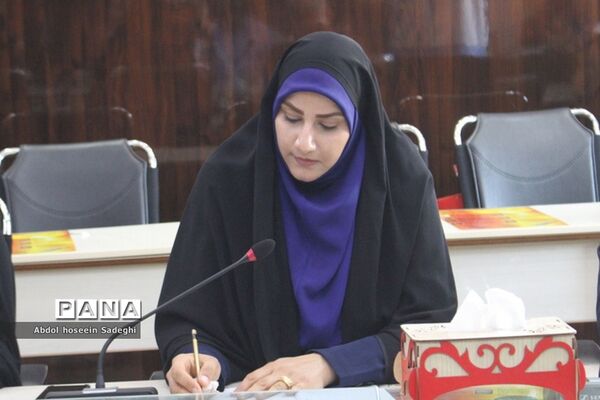 کارگاه آموزشی اصول ایمنی و بهداشت مواد غذایی در اداره کل آموزش و پرورش استان بوشهر