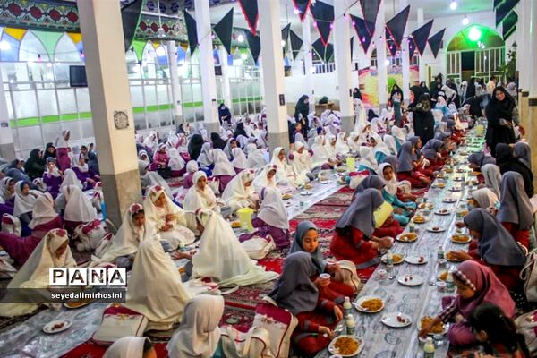جشن تکلیف دانش‌آموزان دختر پایه سوم ابرکوه