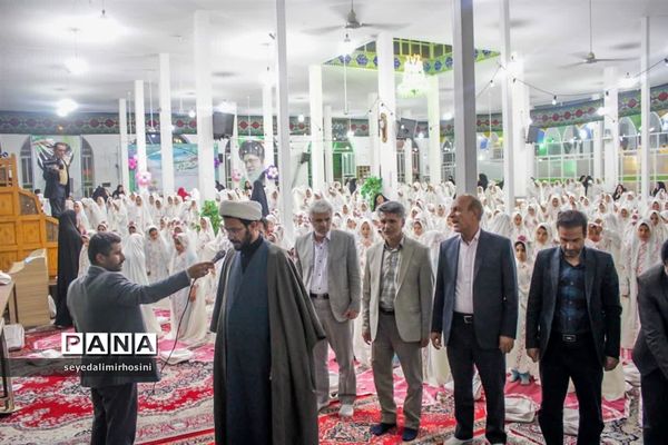 جشن تکلیف دانش‌آموزان دختر پایه سوم ابرکوه