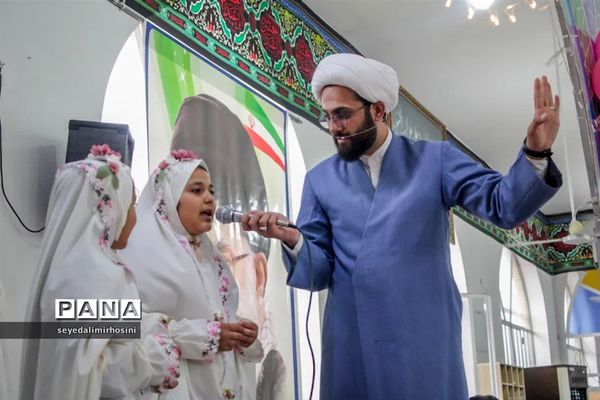 جشن تکلیف دانش‌آموزان دختر پایه سوم ابرکوه