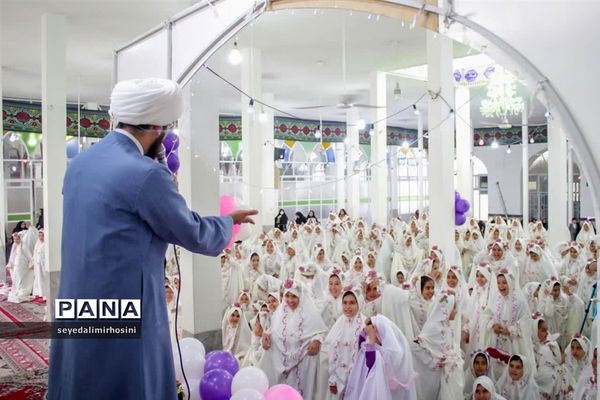 جشن تکلیف دانش‌آموزان دختر پایه سوم ابرکوه