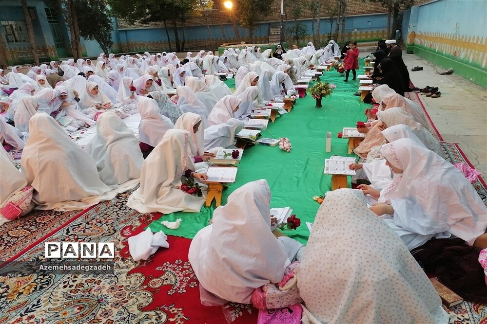 برگزاری محفل بزرگ دانش‌آموزی انس با قرآن  در خاتم