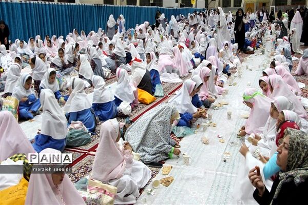 بر پایی جشن بزرگ 1500 روزه اولی دختر و پسر در  بجنورد