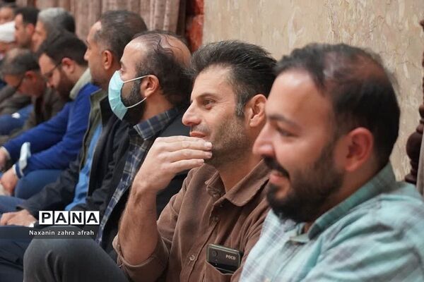 نشست صمیمی مسئولان شهرستان دماوند با فعالان فرهنگی رودهن در ماه مبارک رمضان