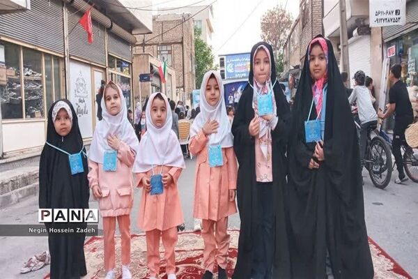 مراسم مهمانی لاله‌ها درشهرستان اسلامشهر