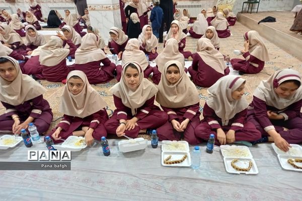 افطاری دوستانه در مهمانی خدا