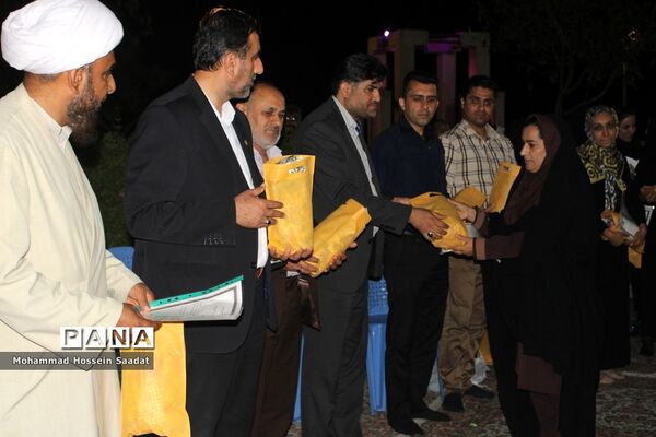 برگزاری جشن دانش‌آموزان روزه اولی در بوشهر